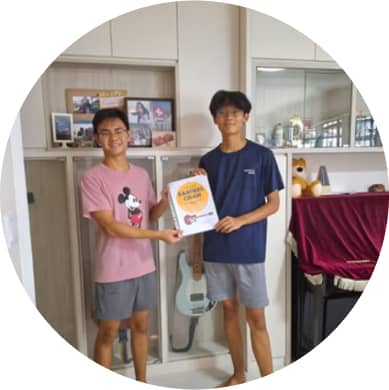 Picture of client and Javier
